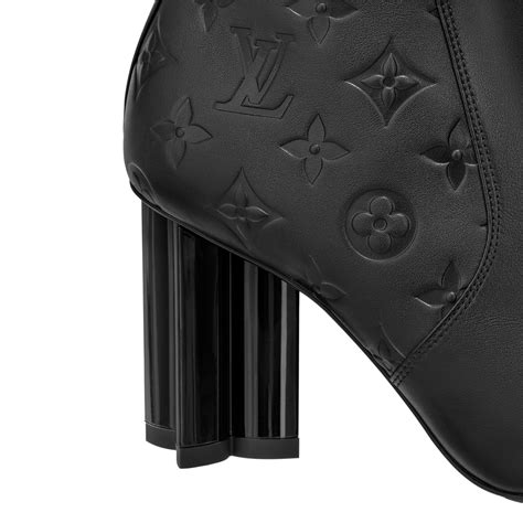 louis vuitton silhouette 10.